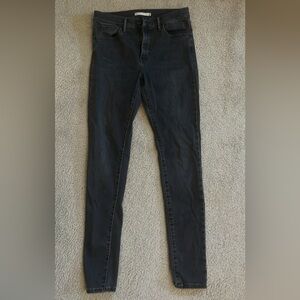 LIKE NEW Levi’s 720 Jeans - Size 30 - High Rise Super Skinny - Black